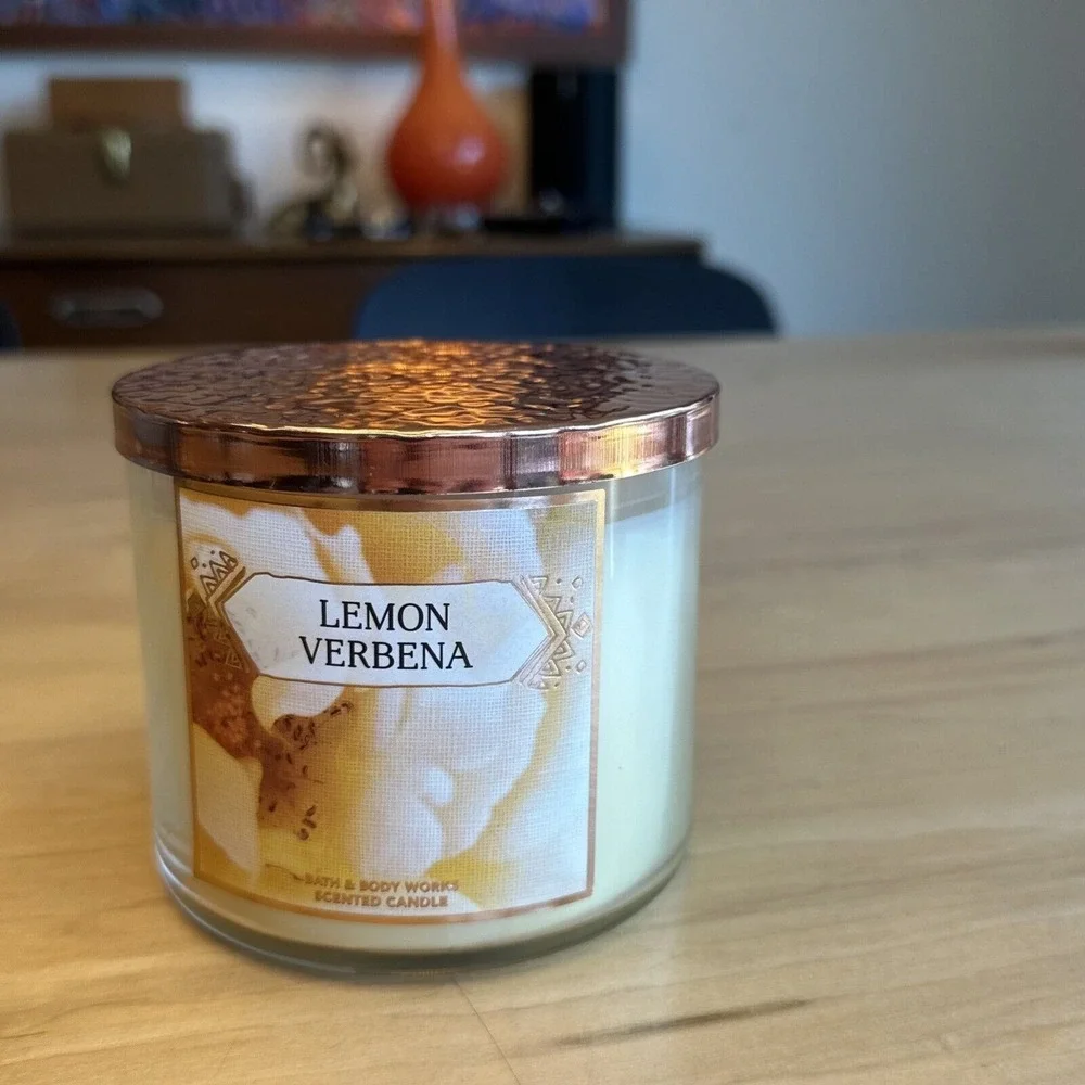NEW WHITE BARN BATH & BODY WORKS LEMON VERBENA SCENTED 3-WICK 14.5 OZ CANDLE